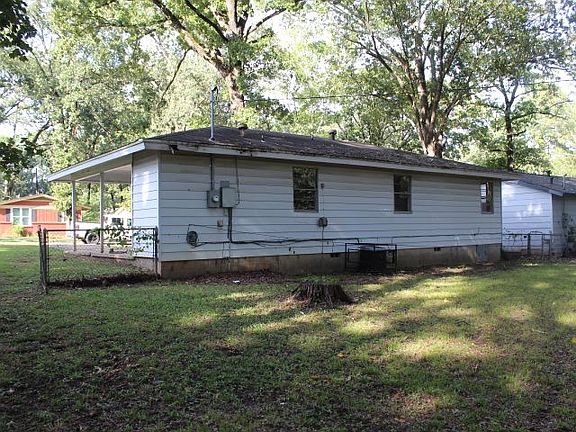 2nd image of 19 Exeter Dr