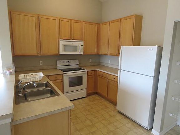 5th image of 138 Bertram Dr Unit M