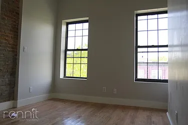 Rented by Rennit Inc.