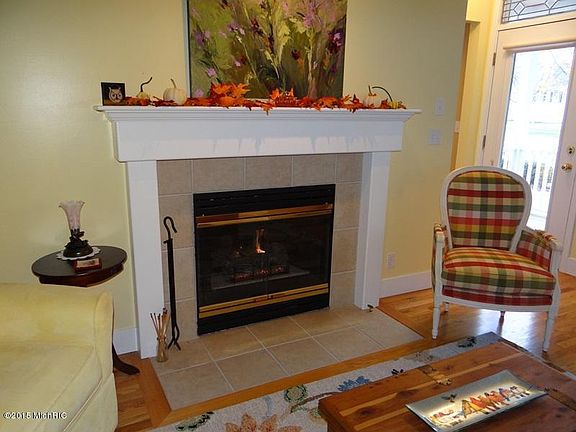 5th image of 459 Summer Grove Dr