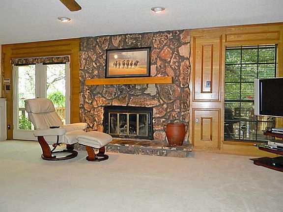 4th image of 1913 Ashton Ct