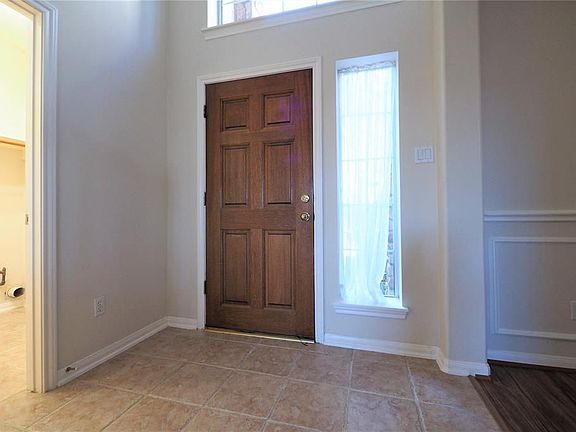 2nd image of 1711 Penmark Ln