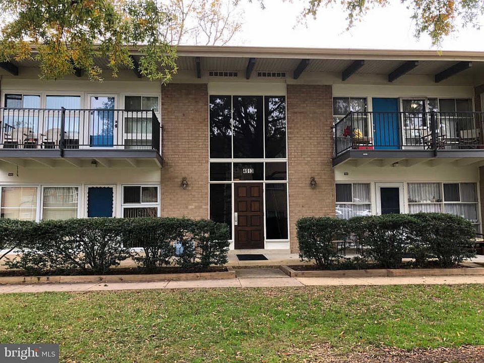 1st image of 4913 Americana Dr APT 105