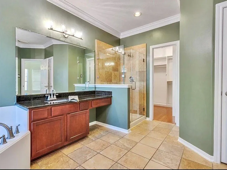 1904 Keswick Ct — Photo 16