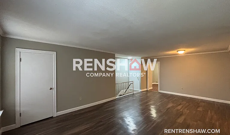 3212 Thirteen Colony Mall #4B — Photo 2