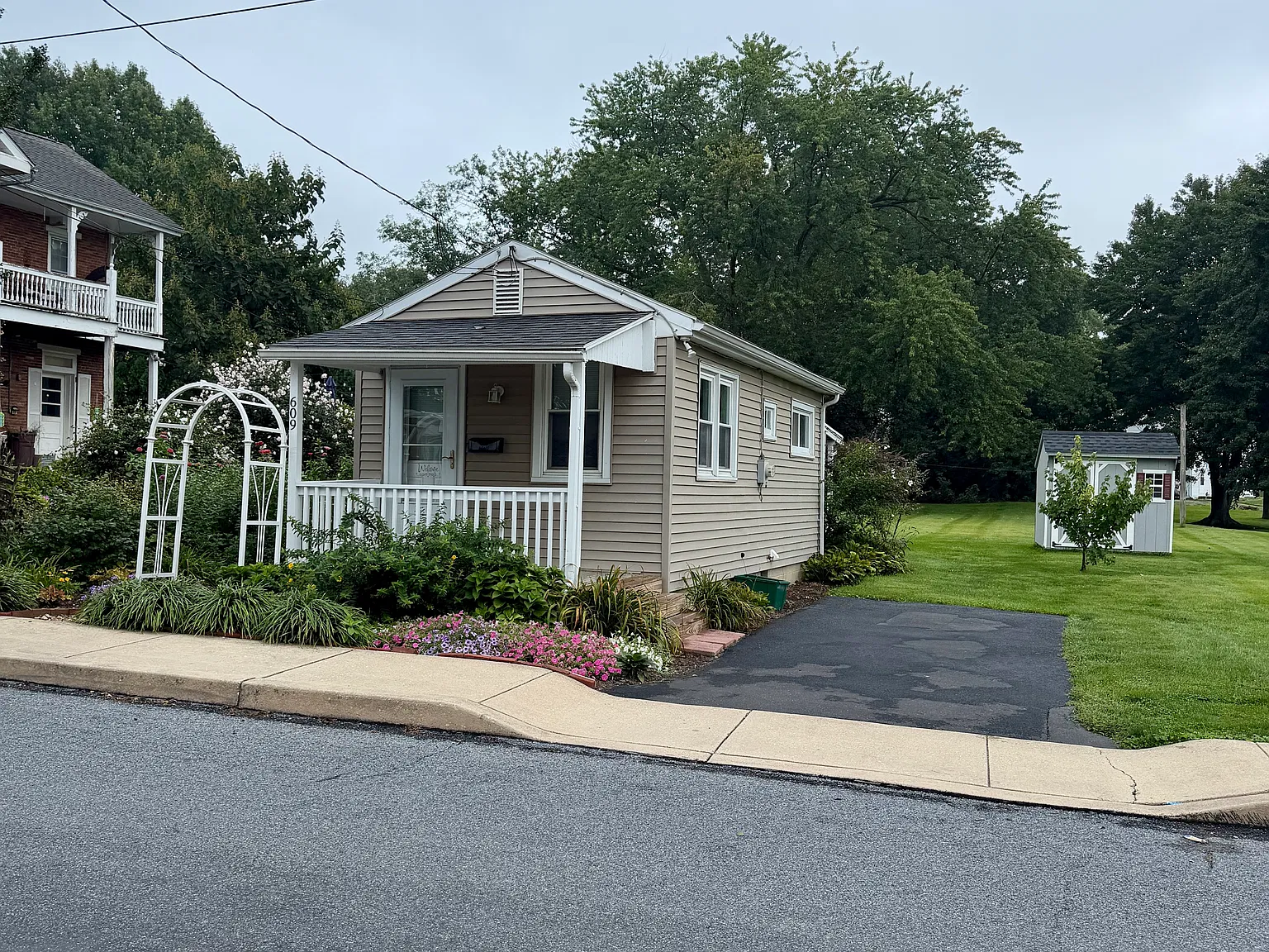 1 bed, 483 sqft, $1,100 — Photo 2