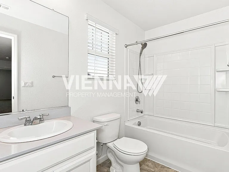 3033 Welton Cir — Photo 8