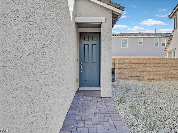 2nd image of 6607 Dove Point Pl