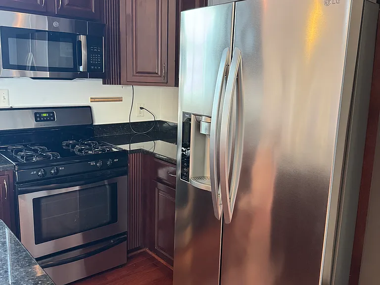 611 Quincy St NW #4 — Photo 44