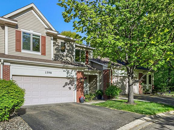 2nd image of 1598 Summit Shores Cir