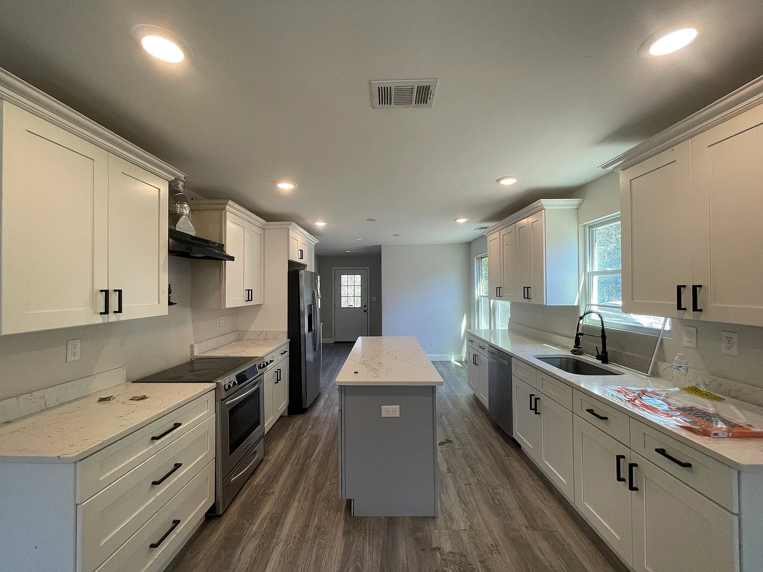 3 bed, 1540 sqft, $2,100 — Photo 3