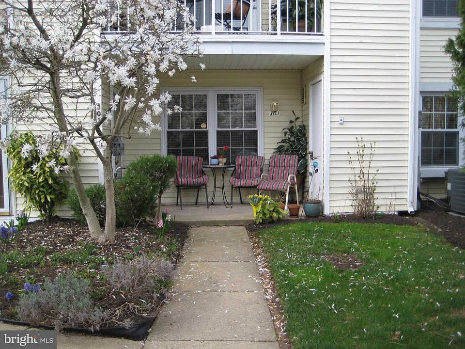 1st image of 301 Gravel Hill Sta
