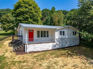 176 Lum Boone Cir #25, Waynesville, NC 28786