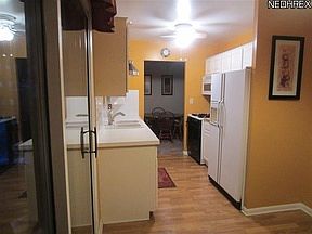 5th image of 198 Meadow Cir