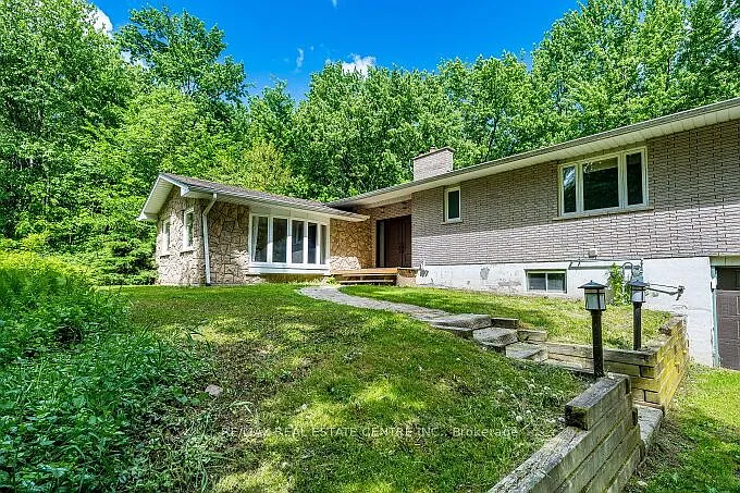 5 bed, $4,300 — Photo 2