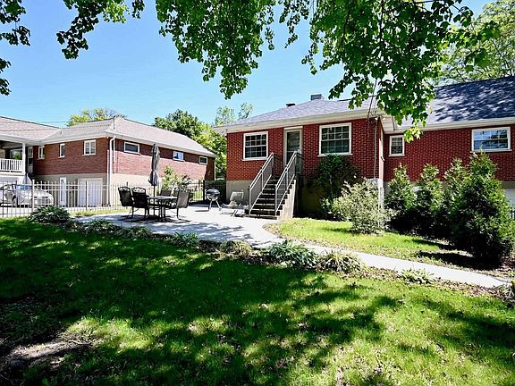 4th image of 417 Lorup Ave