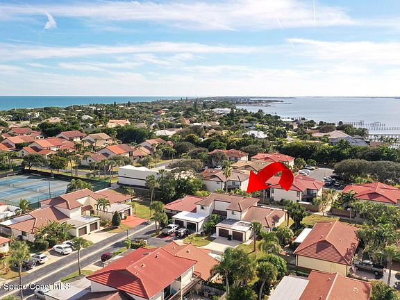 3rd image of 3232 Sand Dunes Ct