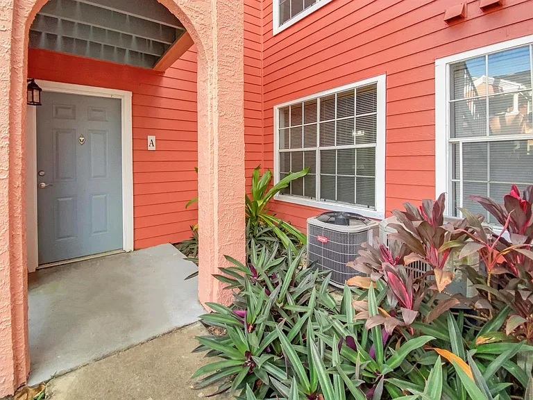 1335 Crystal Way #A — Photo 3