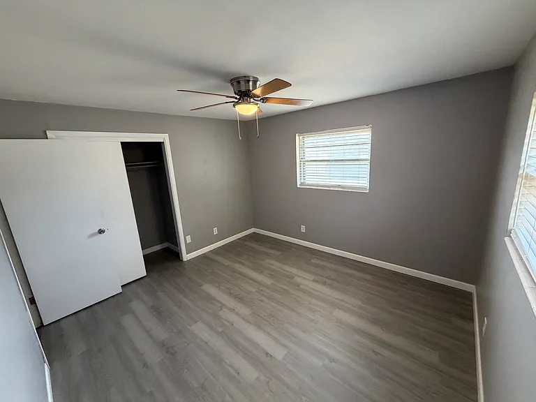 609 S Plains Park Dr — Photo 7
