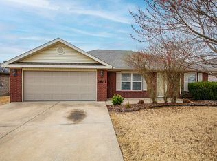 3801 SW Hansom Loop, Bentonville, AR 72712