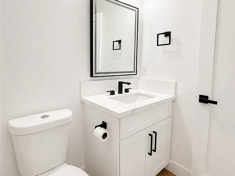 617 Acacia St — Photo 10