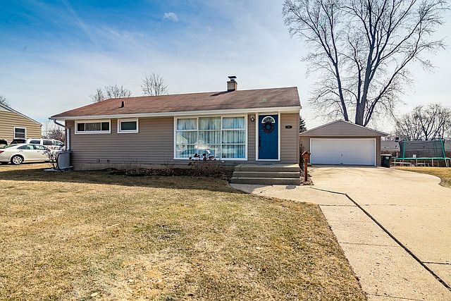 1st image of 133 Chandler Dr
