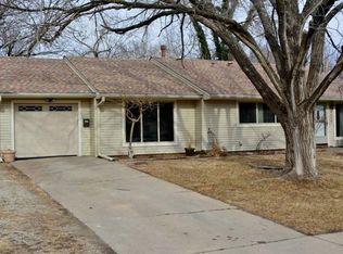 4008 SW 28th St, Topeka, KS 66614