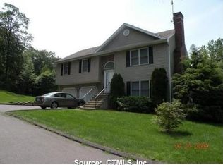 49 Brooks Rd, Middletown, CT 06457