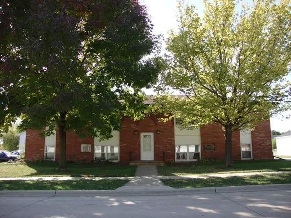 Cedar Crest Dr 321 - 8, 321 Cedar Crest Dr, Cedar Falls, IA 50613