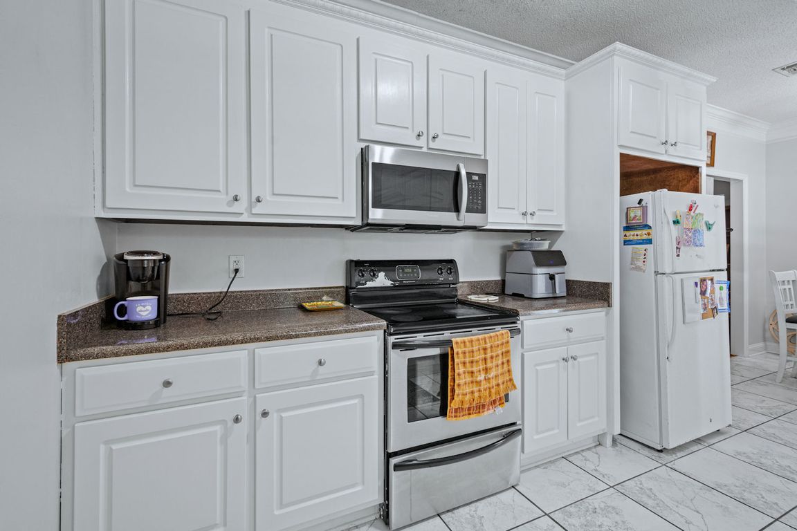 next background image