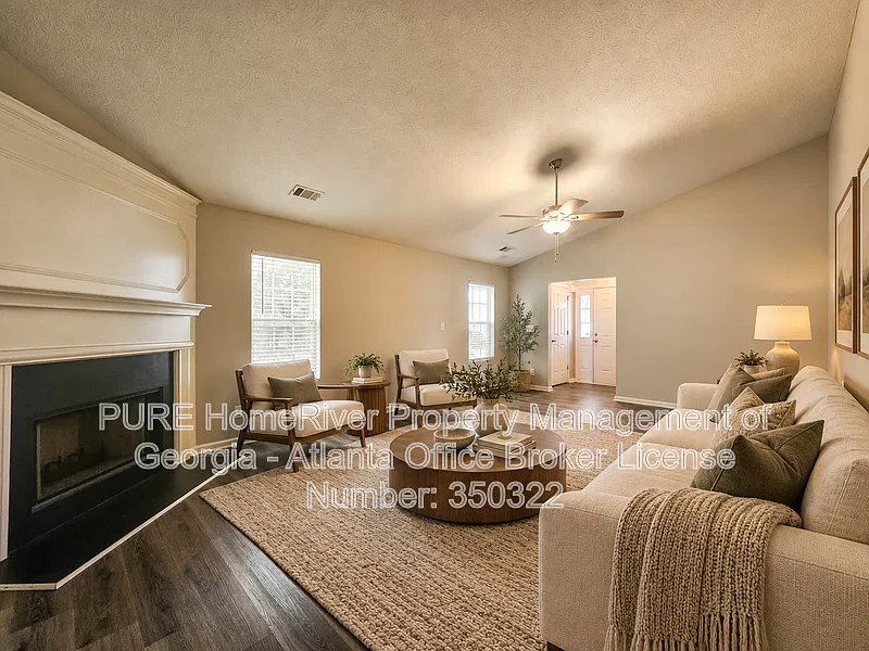 3 bed, 2.0 bath, 1728 sqft, $2,025 — Photo 2