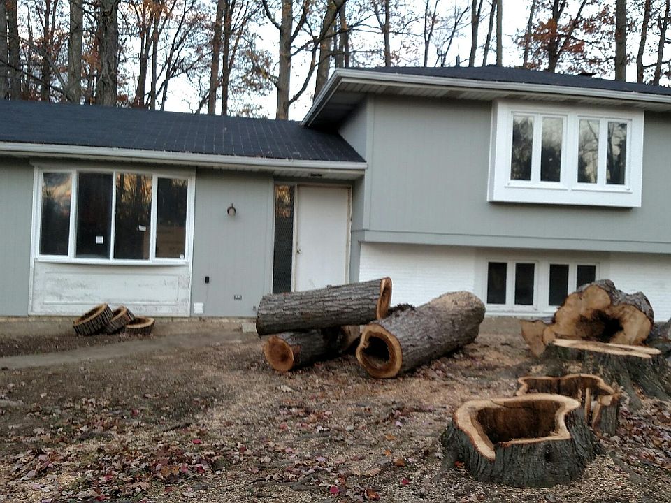 1st image of 946 Bennett Dr