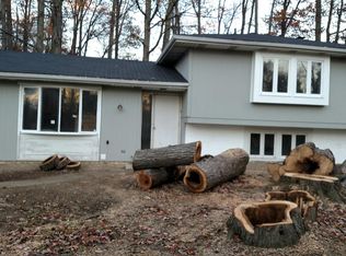 946 Bennett Dr, Elyria, OH 44035