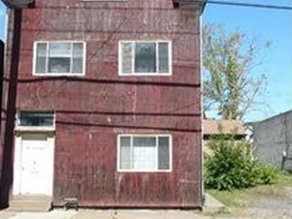 217 Bessemer Ave, East Pittsburgh, PA 15112