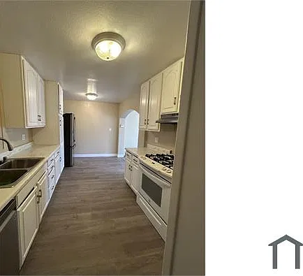 3 bed, 1276 sqft, $2,950 — Photo 2