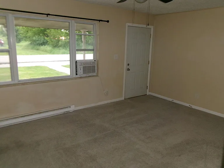 124 Maple St — Photo 7