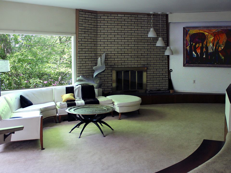 1st image of 6233 Edgewater Dr