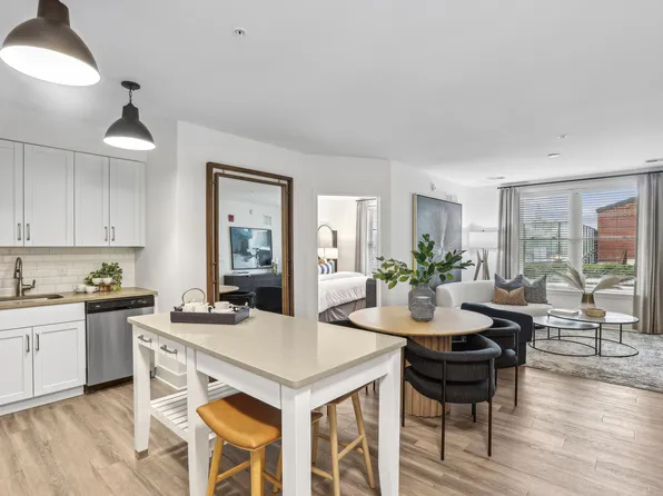 Bell Old Town, 750 Thornton Way #N-427, Alexandria, VA 22314