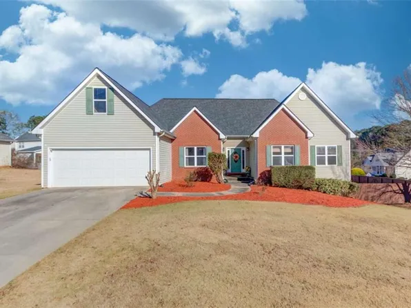 3322 Henderson View Ct, Loganville, GA 30052