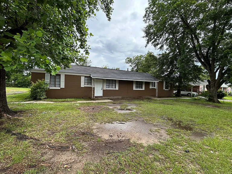 1604 Malone Dr — Photo 14