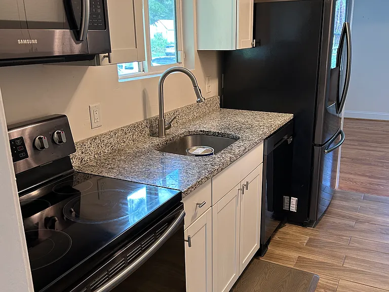 1816 Rockwood Rd — Photo 11