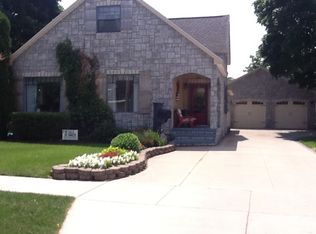 377 E Woodward Ave, Rogers City, MI 49779