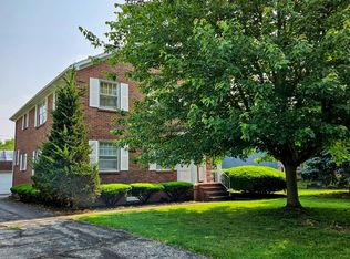 402 W Raymond Ave #UP, Danville, IL 61832
