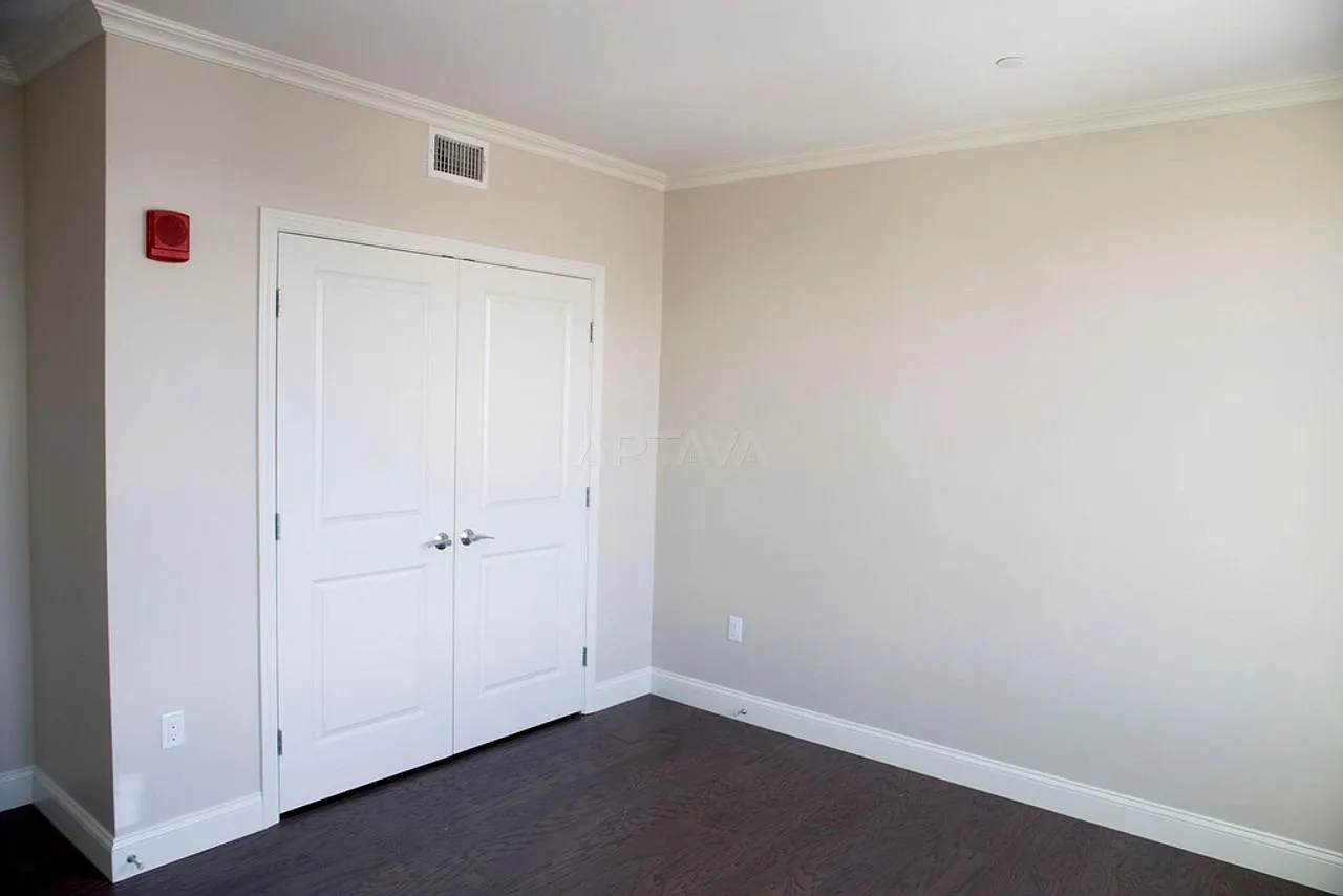 2 bed, $3,400 — Photo 2