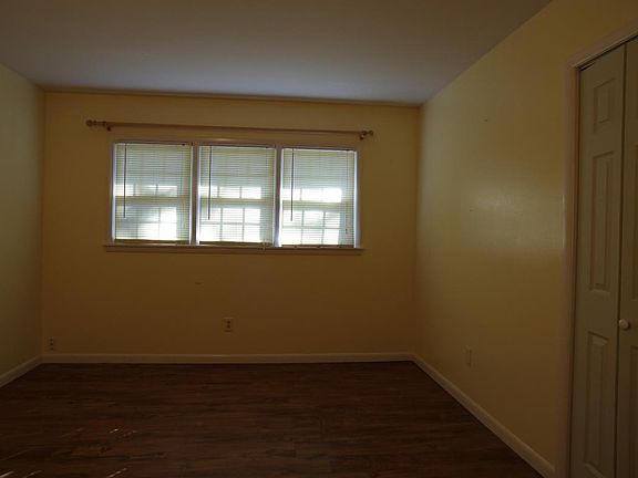5th image of 411 W Terrace Dr #1