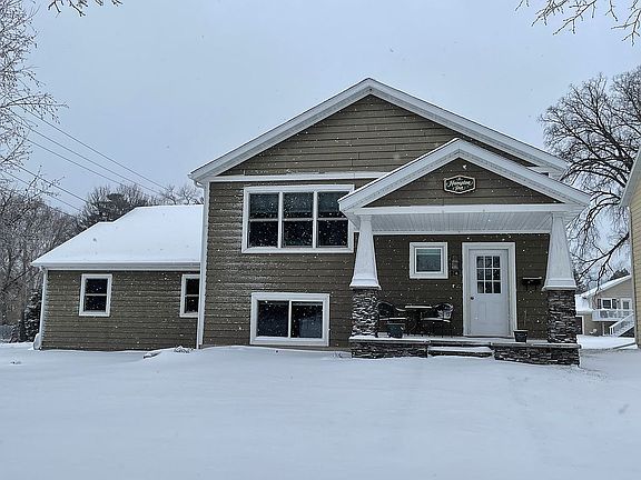 2nd image of 803 Pokegama Ave N