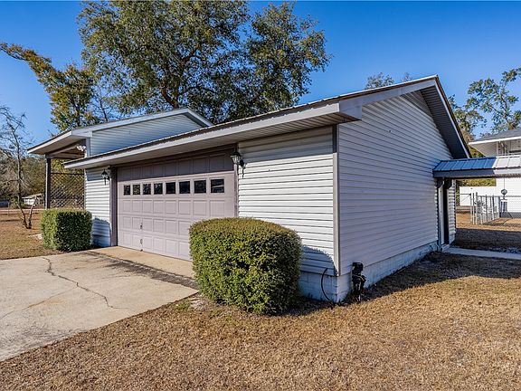 3rd image of 1484 Horseshoe Cove Rd