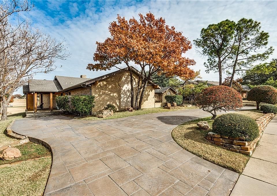 1st image of 3241 Brookhaven Club Dr