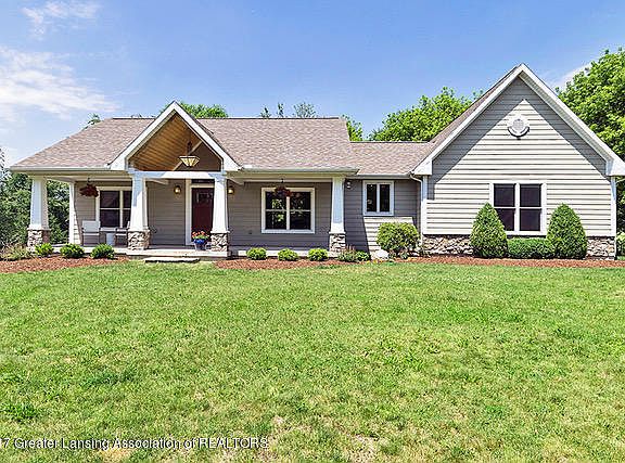 3rd image of 350 Broken Hills Dr