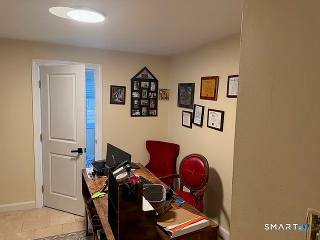 24 N Calvin Rd — Photo 14